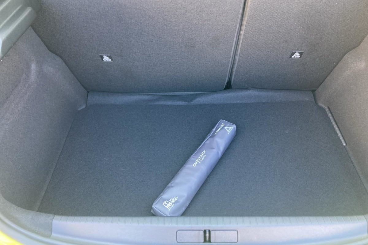 Vente en ligne Peugeot 208 PureTech 100 S S BVM6 Active au prix de 14 180 €