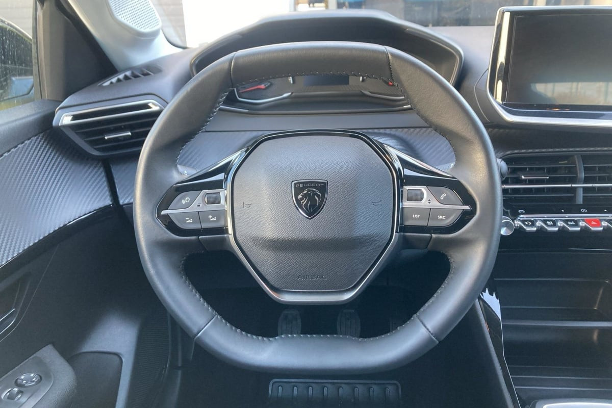 Vente en ligne Peugeot 208 PureTech 100 S S BVM6 Active au prix de 14 180 €