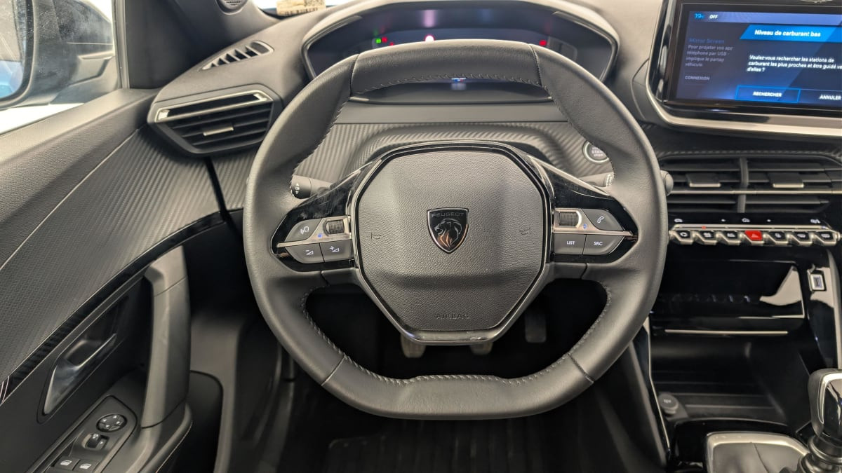 Vente en ligne Peugeot 2008 100 S S BVM6 Allure au prix de 18 830 €