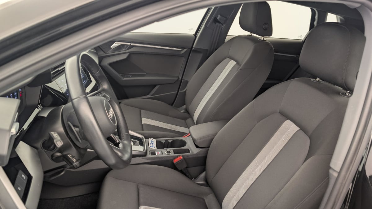 Vente en ligne Audi A3 30 TFSI Mild Hybrid 110 S tronic 7 Design au prix de 24 390 €