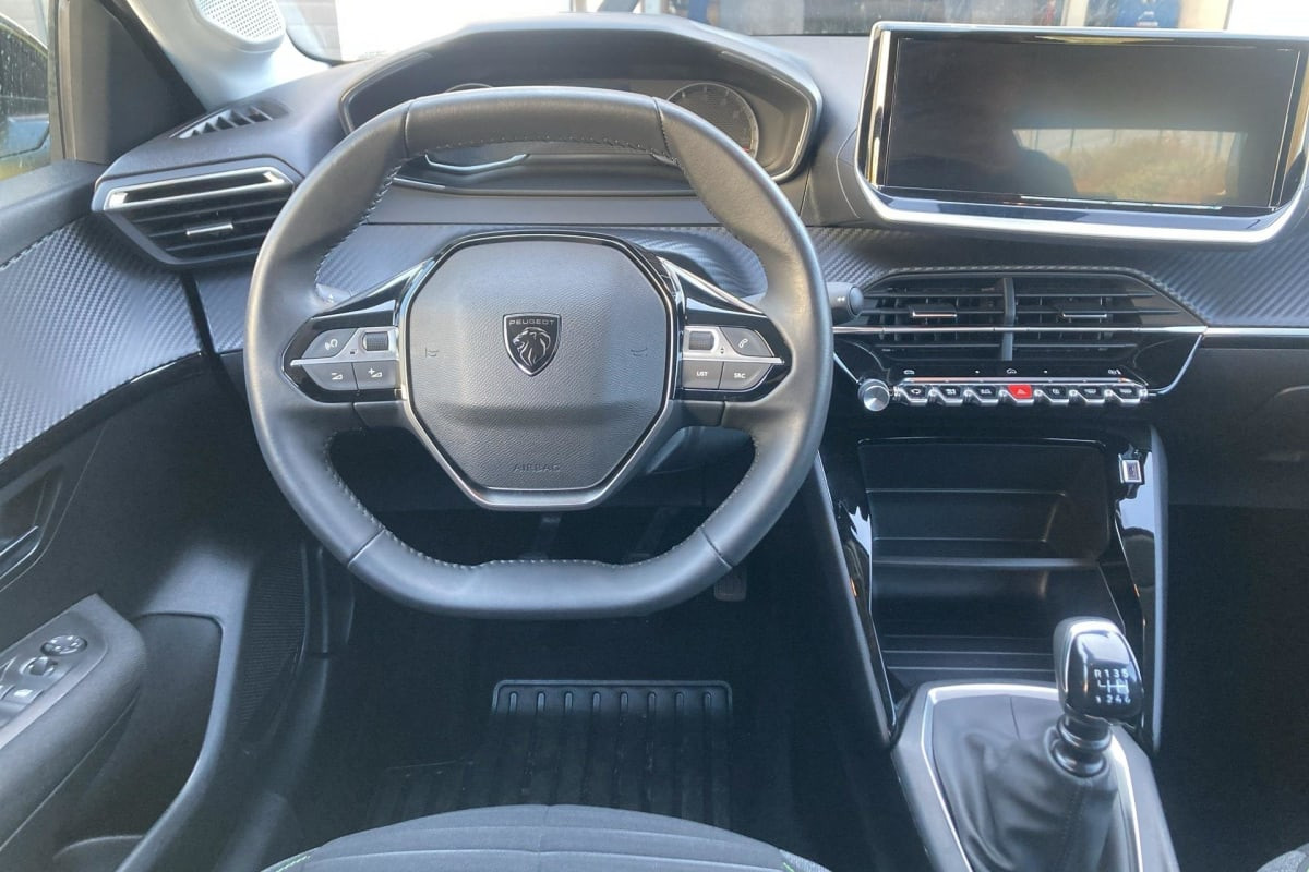 Vente en ligne Peugeot 208 PureTech 100 S S BVM6 Active au prix de 14 180 €