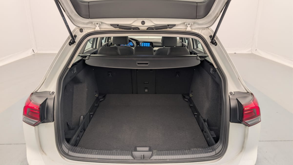 Vente en ligne Volkswagen Golf SW 1.0 TSI OPF 110 BVM6 LIFE au prix de 20 270 €