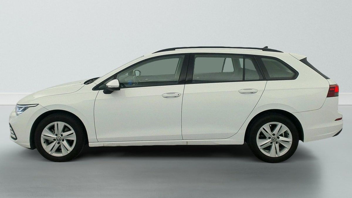 Vente en ligne Volkswagen Golf SW 1.0 TSI OPF 110 BVM6 LIFE au prix de 20 270 €