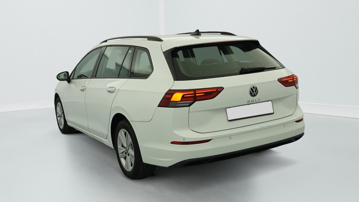 Vente en ligne Volkswagen Golf SW 1.0 TSI OPF 110 BVM6 LIFE au prix de 20 270 €