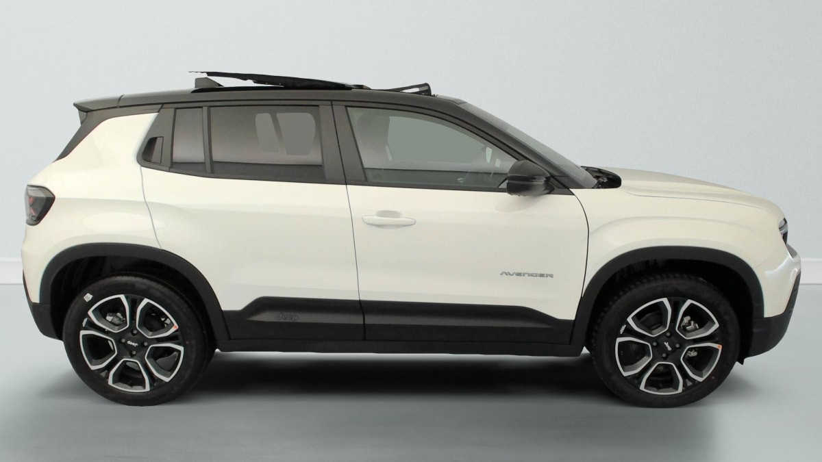 Vente en ligne Jeep Avenger 1.2 Turbo T3 110 ch e-Hybrid BVR6 Summit au prix de 28 310 €
