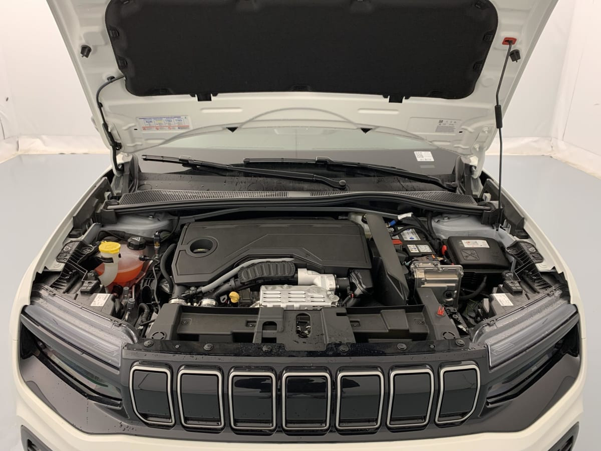 Vente en ligne Jeep Avenger 1.2 Turbo T3 110 ch e-Hybrid BVR6 Summit au prix de 28 310 €