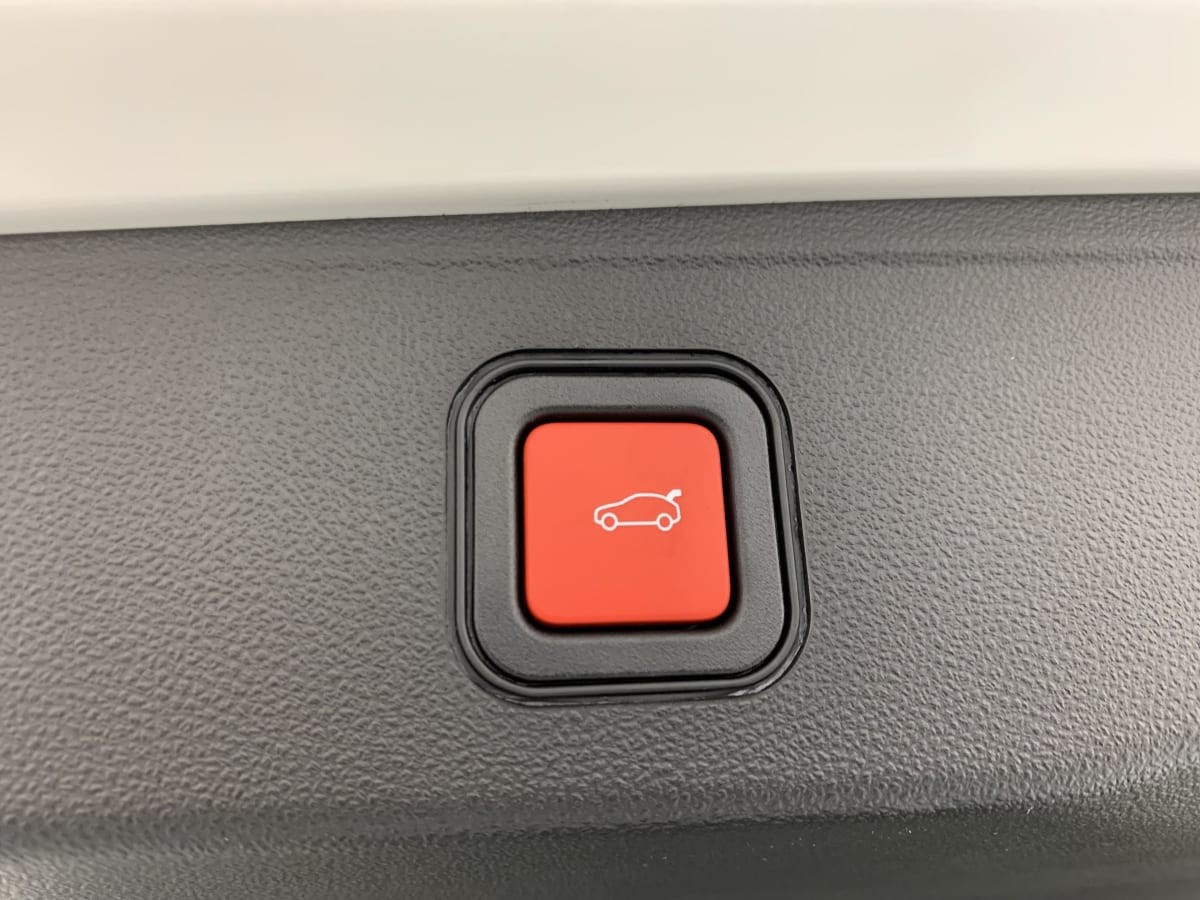 Vente en ligne Jeep Avenger 1.2 Turbo T3 110 ch e-Hybrid BVR6 Summit au prix de 28 310 €