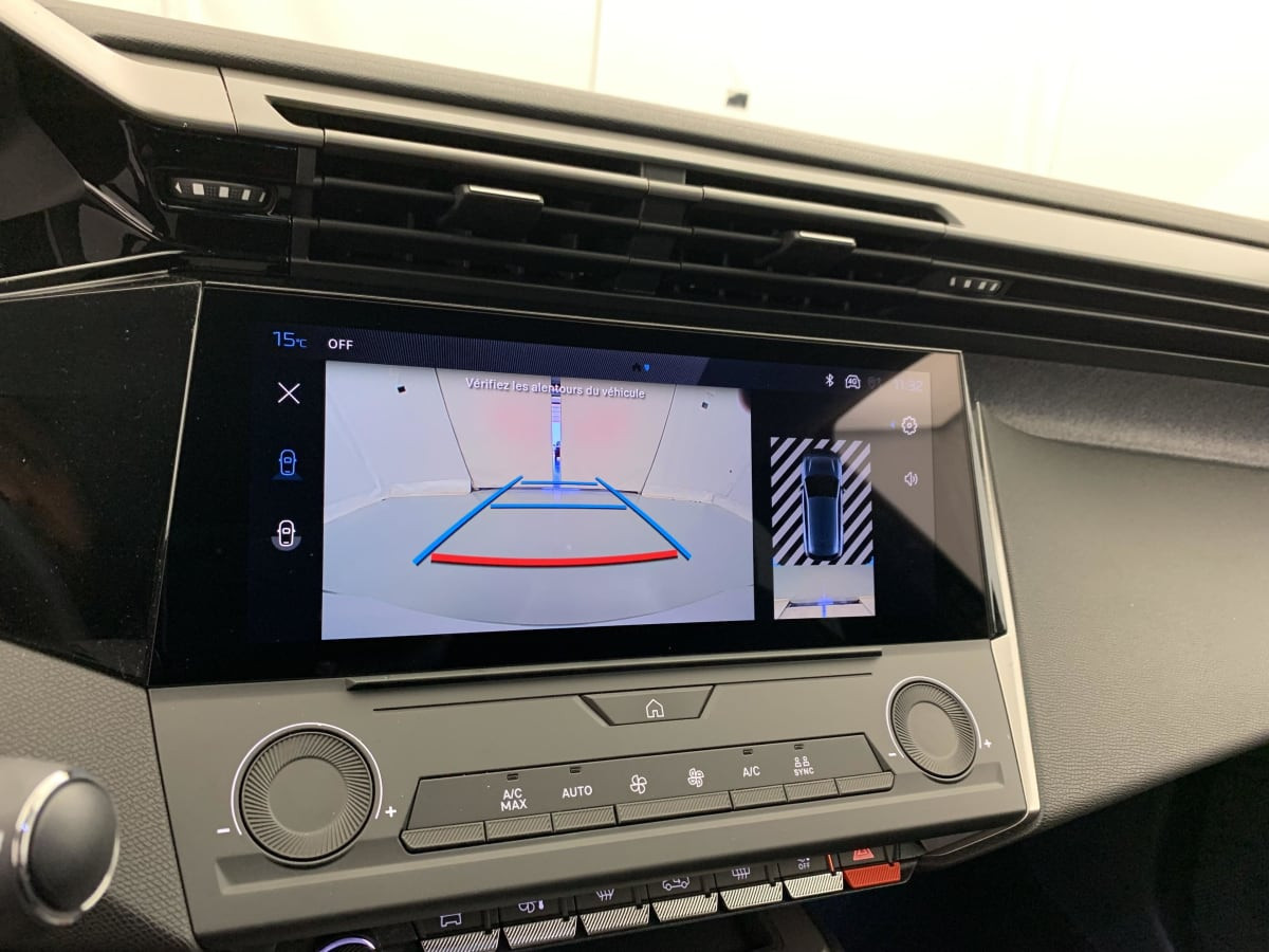Vente en ligne Peugeot 308 BLUEHDI 130CH S S EAT8 ALLURE au prix de 27 280 €