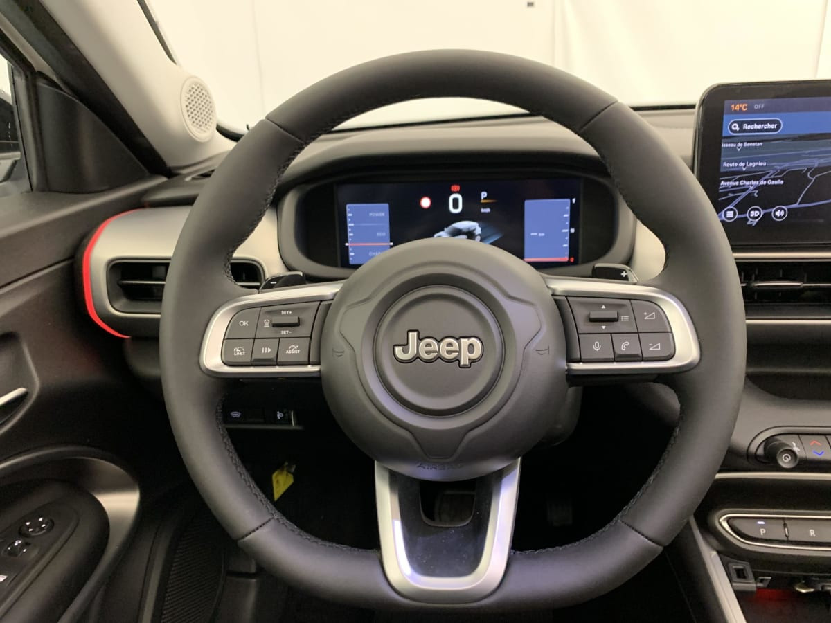 Vente en ligne Jeep Avenger 1.2 Turbo T3 110 ch e-Hybrid BVR6 Summit au prix de 28 310 €