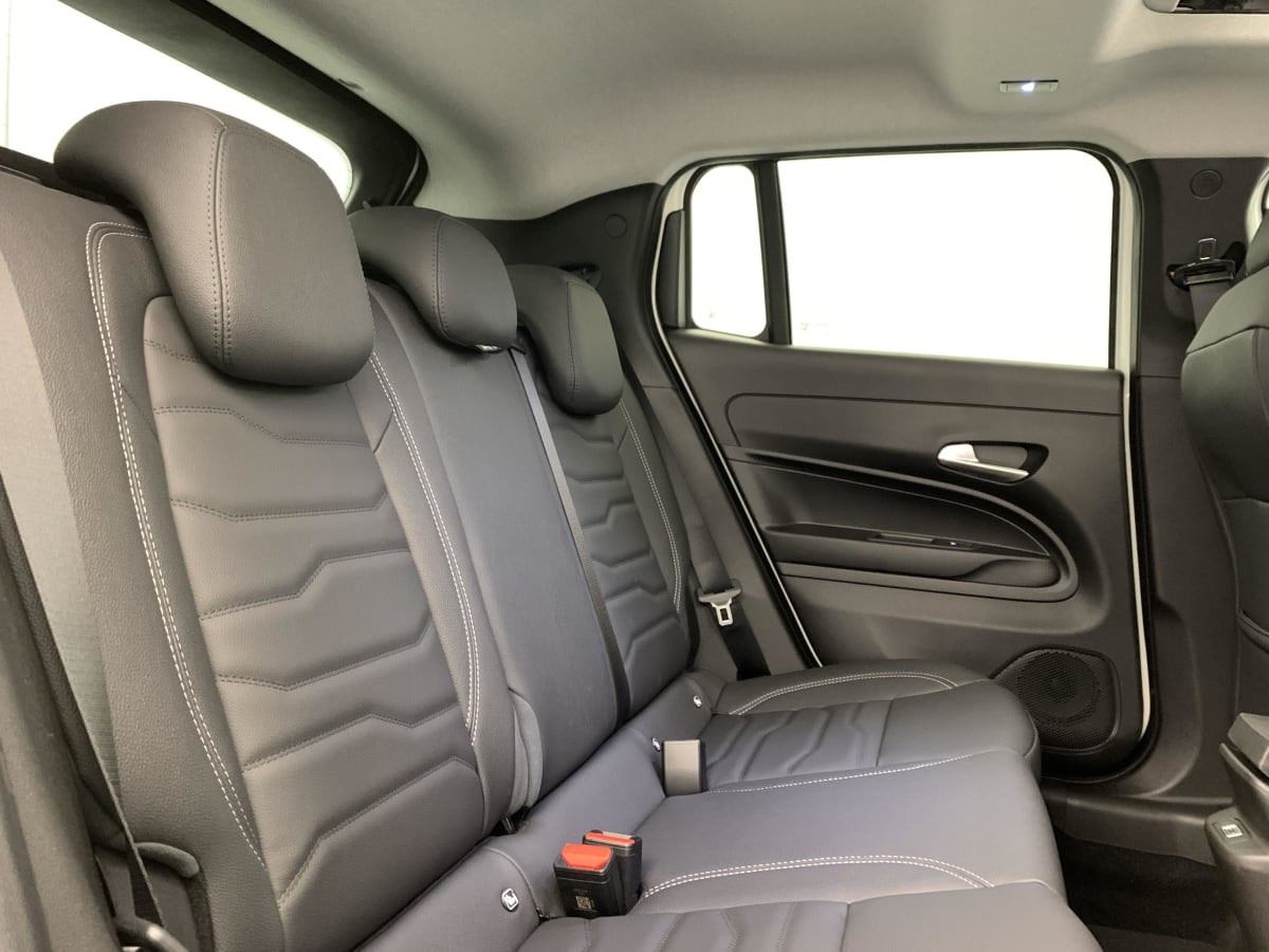 Vente en ligne Jeep Avenger 1.2 Turbo T3 110 ch e-Hybrid BVR6 Summit au prix de 28 310 €