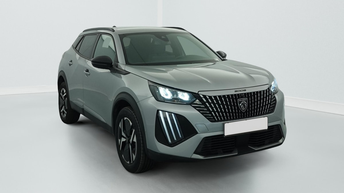 Peugeot 2008 Hybrid 145 e-DCS6 Allure occasion de 2025 en vente à Rennes