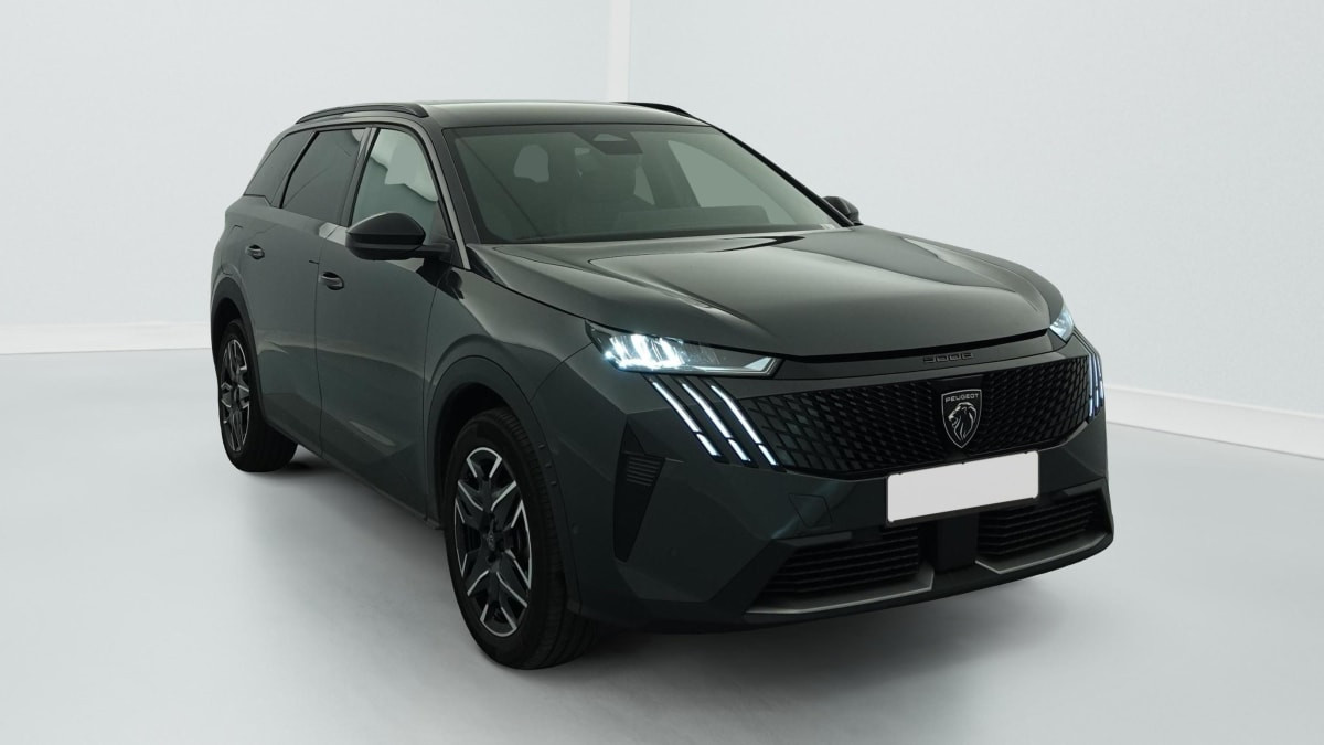 Peugeot 5008 Hybrid 136 e-DCS6 Allure occasion de 2025 en vente à Rennes