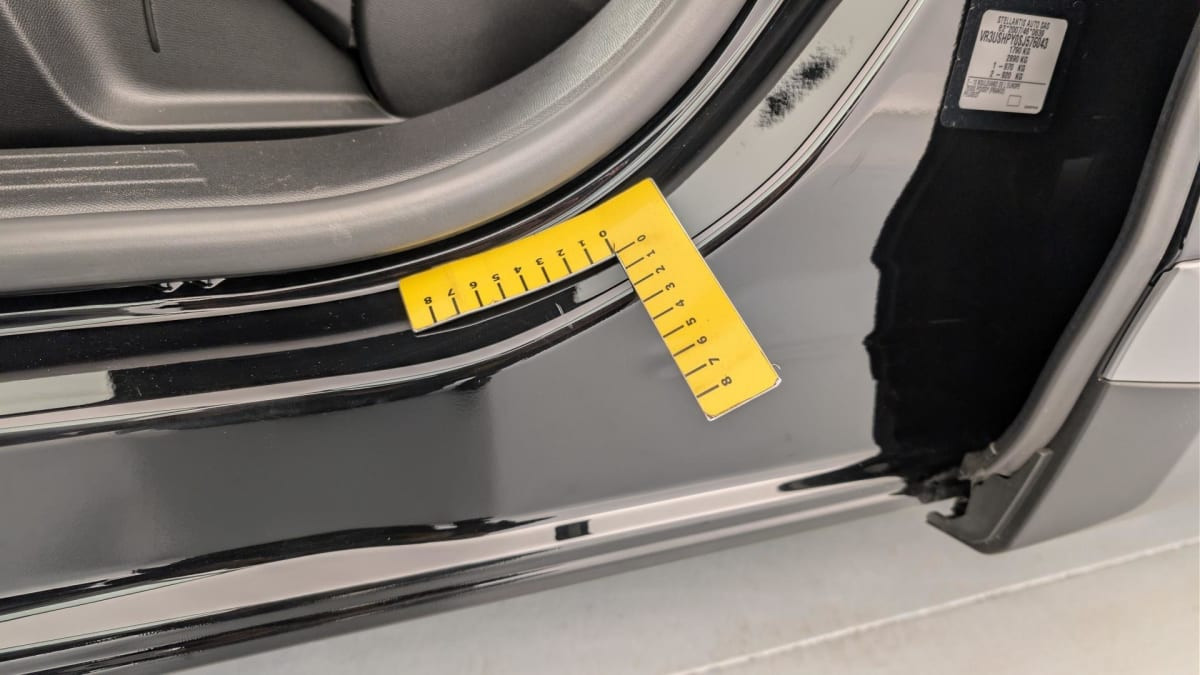 Vente en ligne Peugeot 2008 Hybrid 136 e-DCS6 Allure au prix de 23 360 €