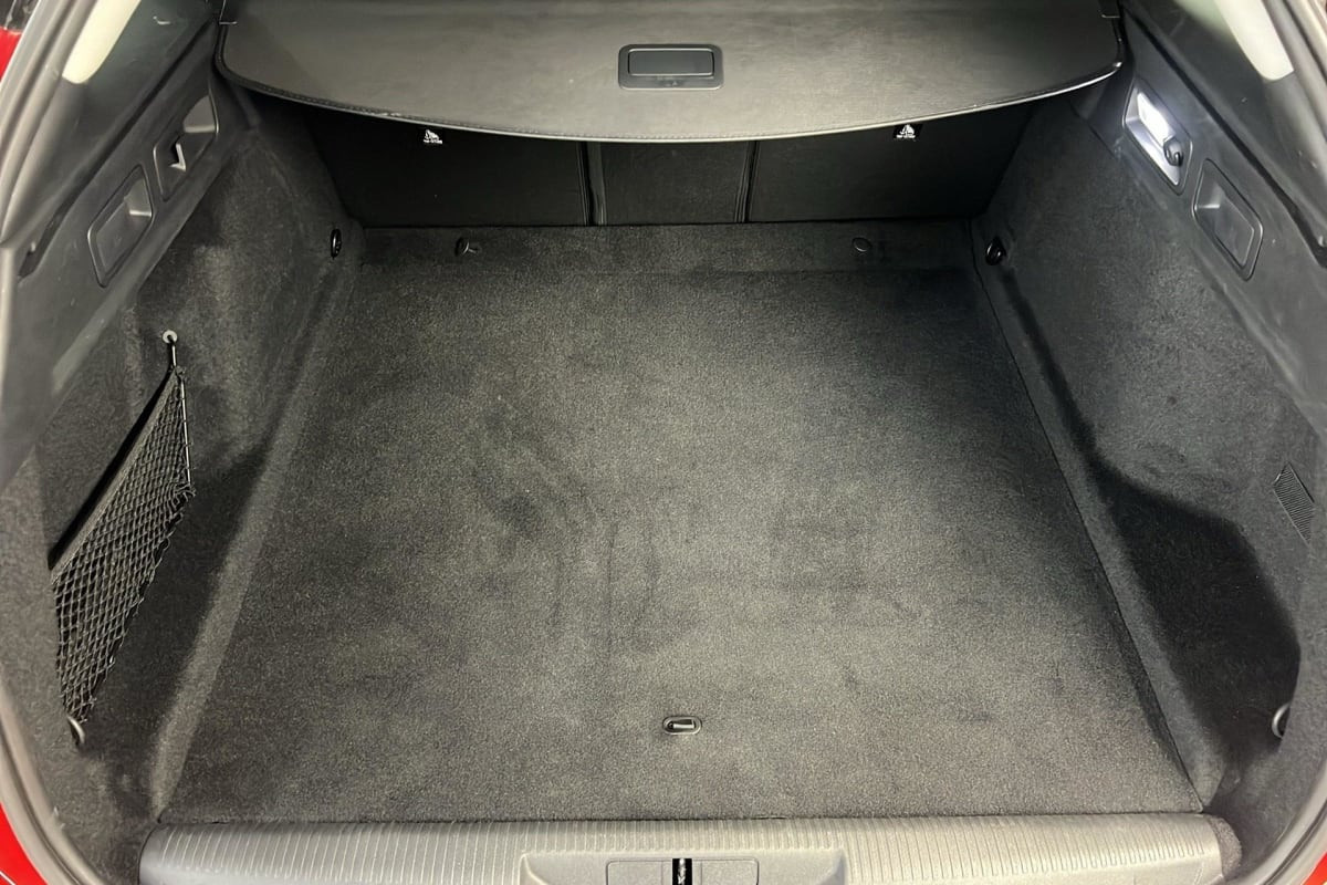 Vente en ligne Peugeot 308 SW Hybrid 145 e-DCS6 Allure au prix de 25 010 €