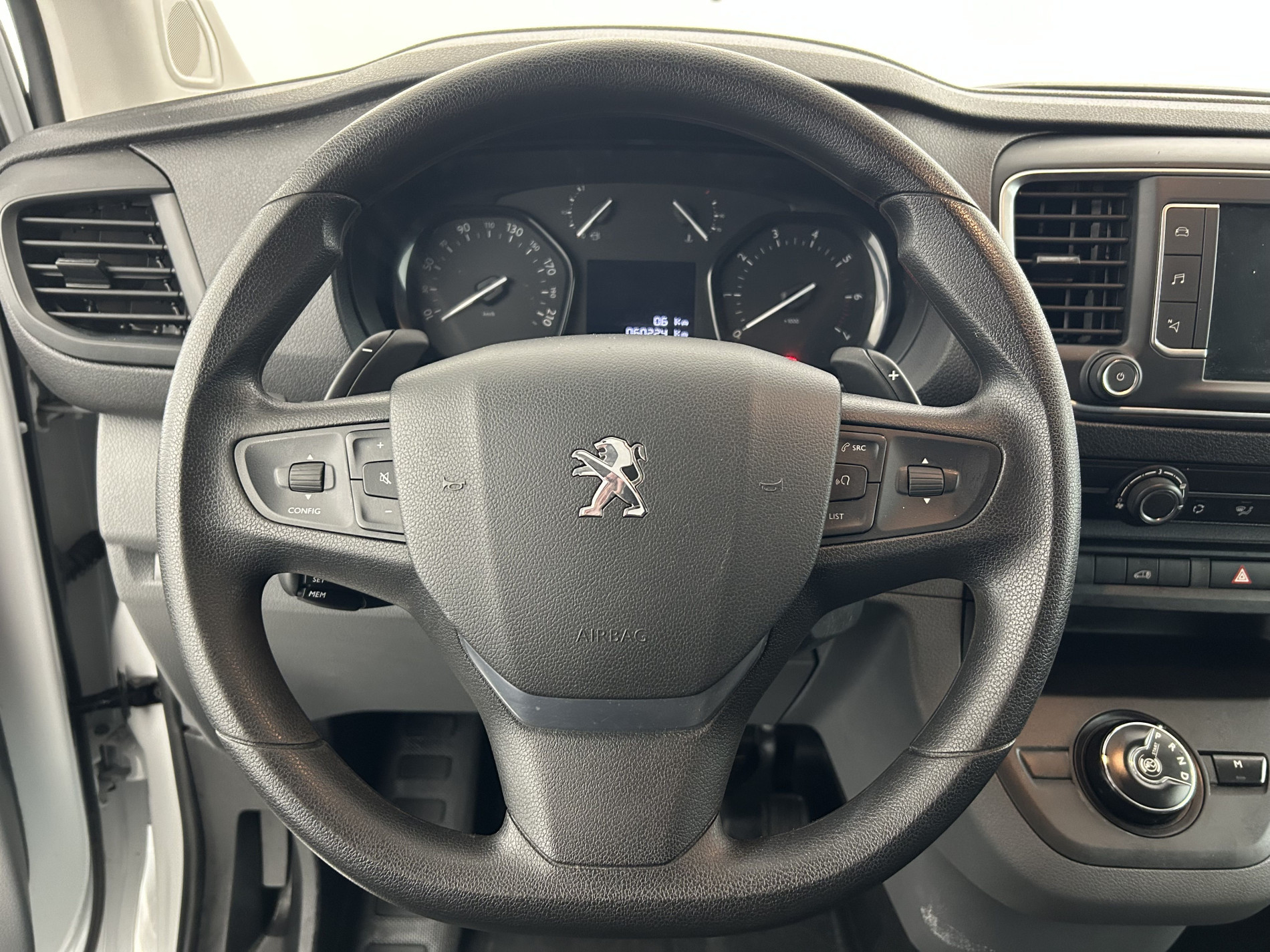 Vente en ligne Peugeot Expert Standard 2.0 BlueHDi 180ch Asphalt EAT8 au prix de 24 990 €