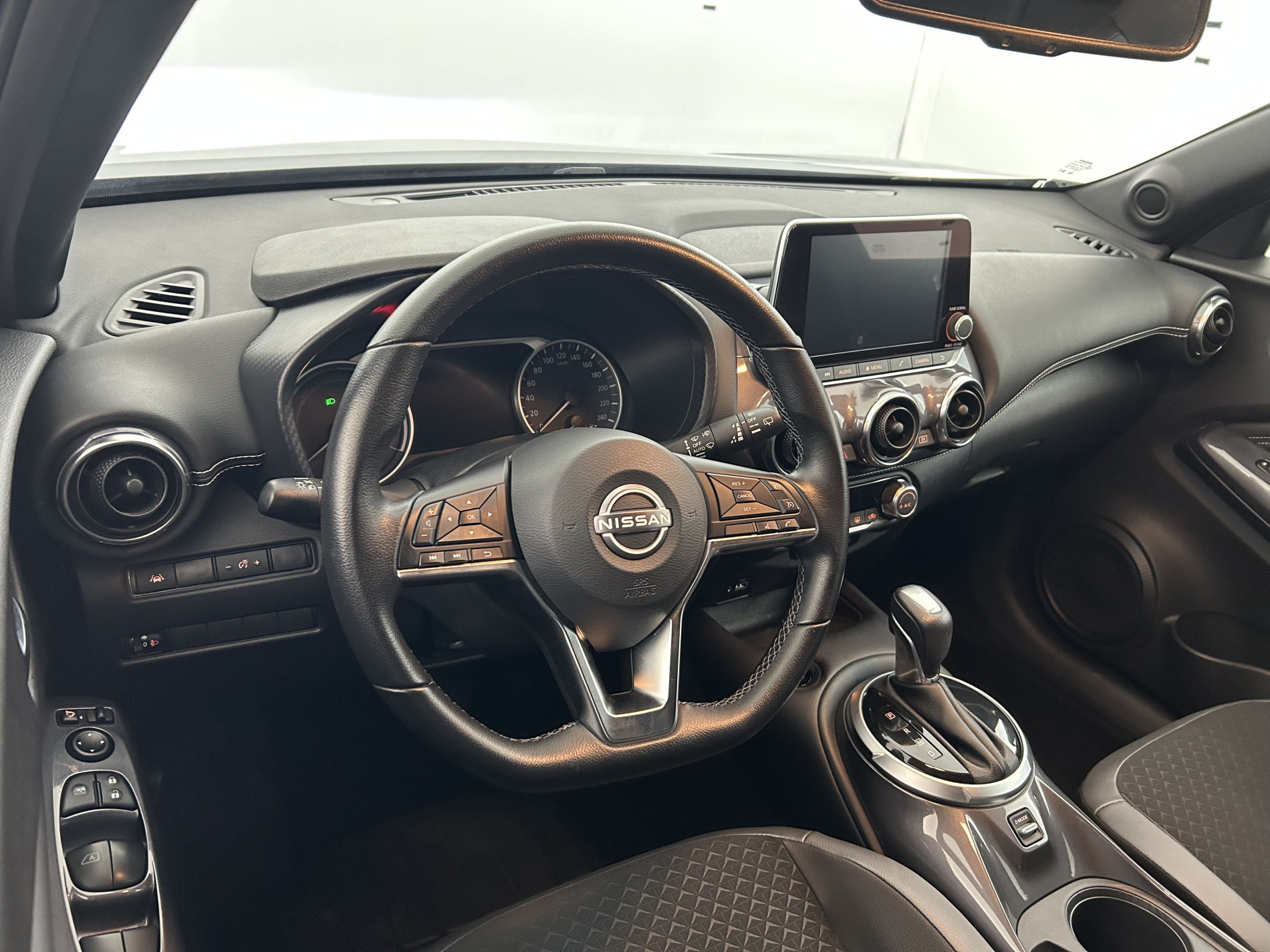 Vente en ligne Nissan Juke 1.6 Hybrid 143ch N-Connecta au prix de 19 980 €