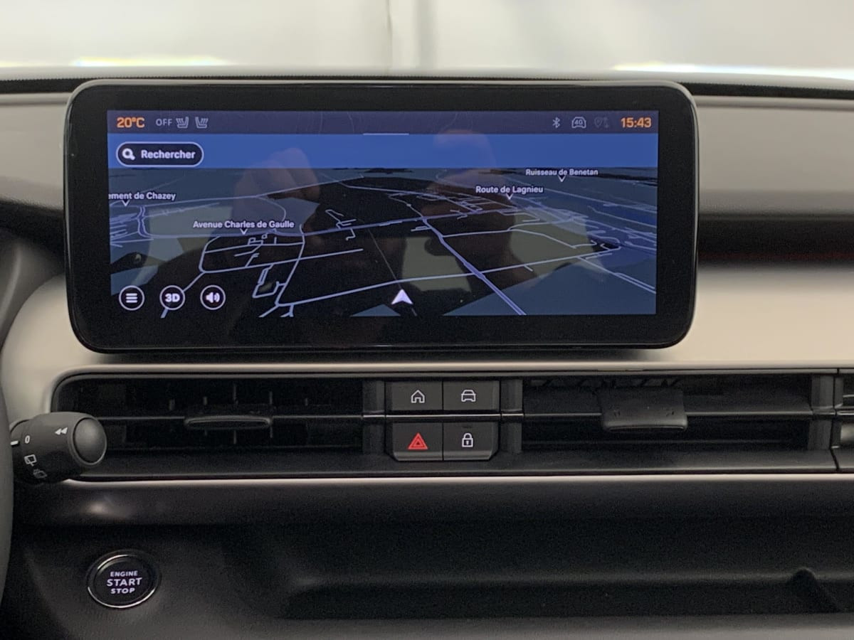 Vente en ligne Jeep Avenger 1.2 Turbo T3 110 ch e-Hybrid BVR6 Summit au prix de 28 310 €