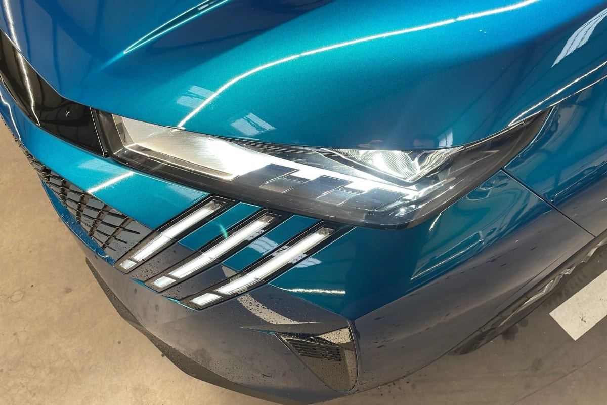 Vente en ligne Peugeot 5008 HYBRID 145 CH E-DCS6 ALLURE au prix de 30 160 €