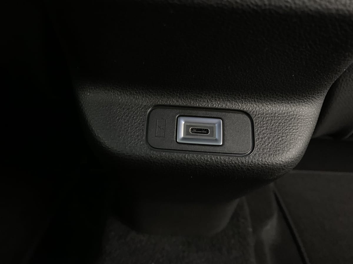 Vente en ligne Jeep Avenger 1.2 Turbo T3 110 ch e-Hybrid BVR6 Summit au prix de 28 310 €