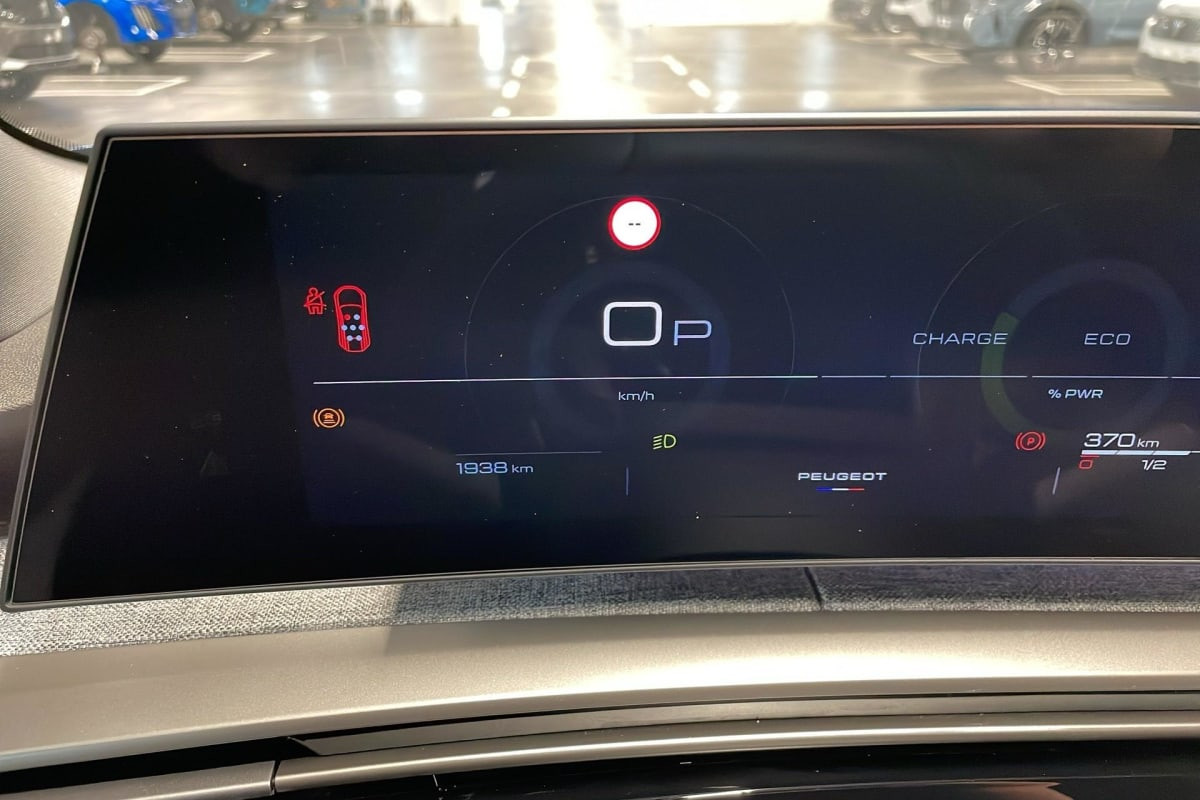 Vente en ligne Peugeot 5008 HYBRID 145 CH E-DCS6 ALLURE au prix de 30 160 €