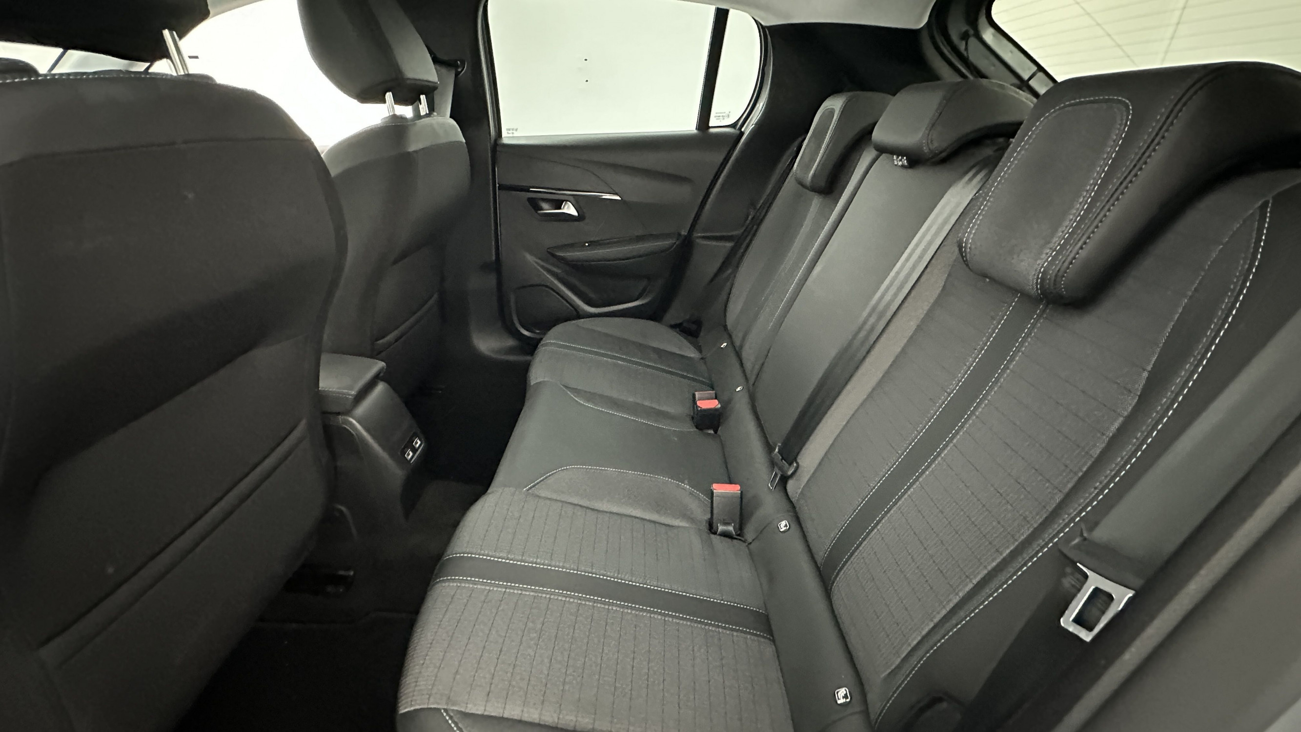Vente en ligne Peugeot 208 208 II 1.2 PureTech 100ch Allure au prix de 17 480 €