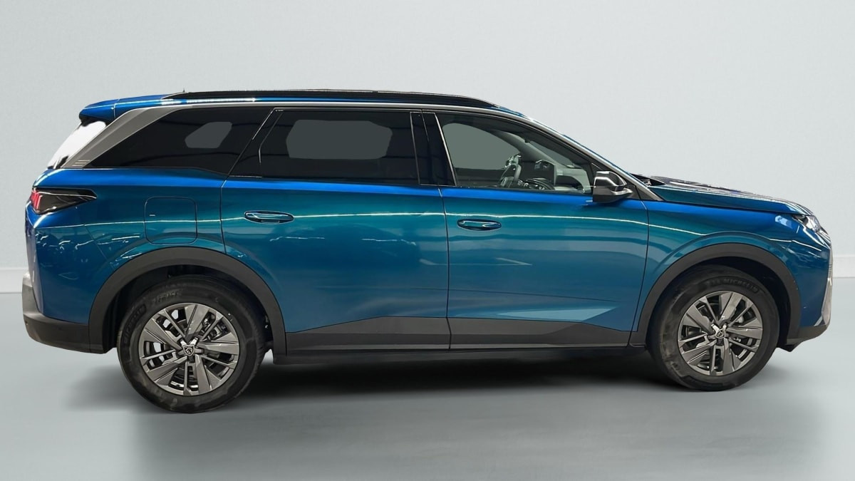Vente en ligne Peugeot 5008 HYBRID 145 CH E-DCS6 ALLURE au prix de 30 160 €