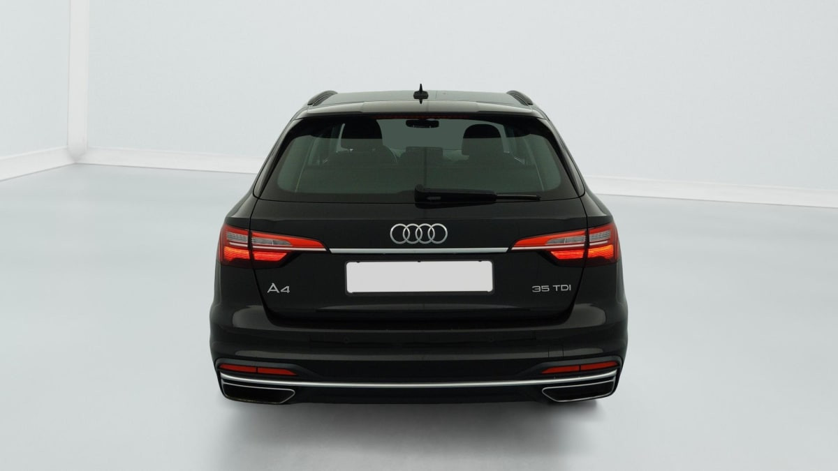 Vente en ligne Audi A4 Avant 35 TDI 163 S tronic 7 Design au prix de 26 450 €
