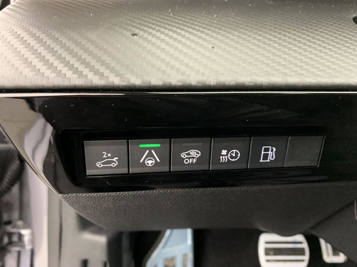 Vente en ligne Peugeot 508 Hybrid 225 e-EAT8 Allure au prix de 32 390 €