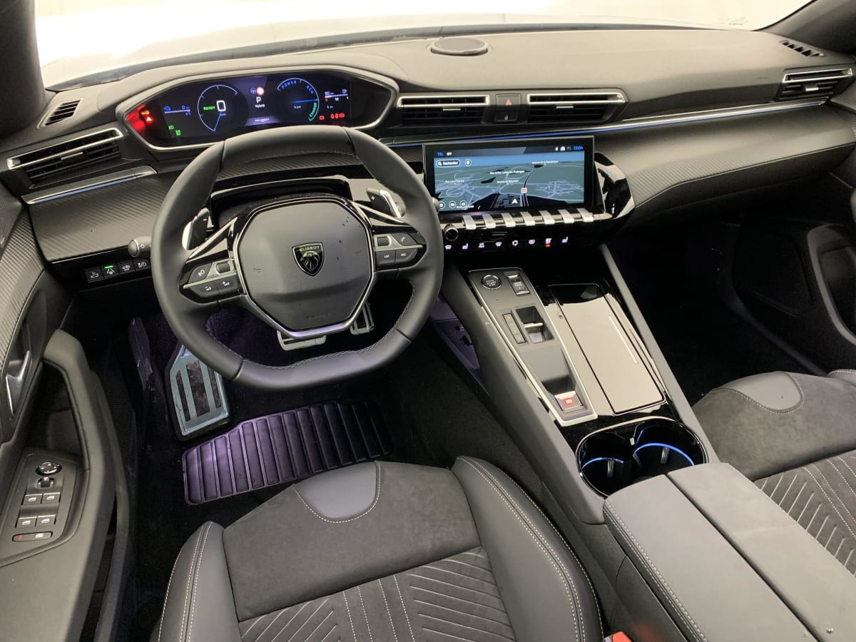 Vente en ligne Peugeot 508 Hybrid 225 e-EAT8 Allure au prix de 32 390 €