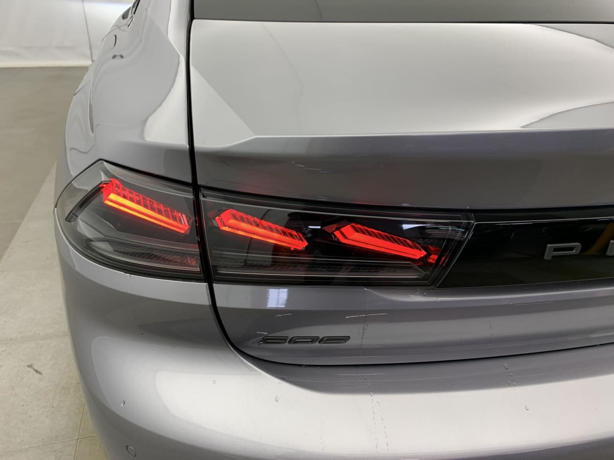 Vente en ligne Peugeot 508 Hybrid 225 e-EAT8 Allure au prix de 32 390 €