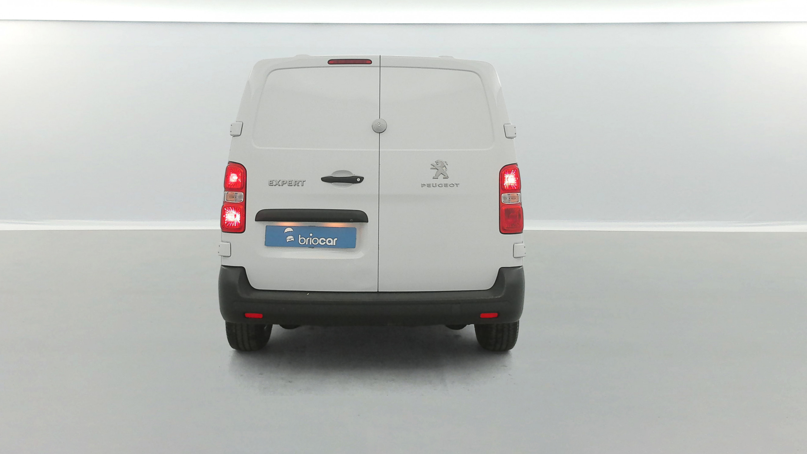 Vente en ligne Peugeot Expert Standard 2.0 BlueHDi 180ch Asphalt EAT8 au prix de 24 990 €