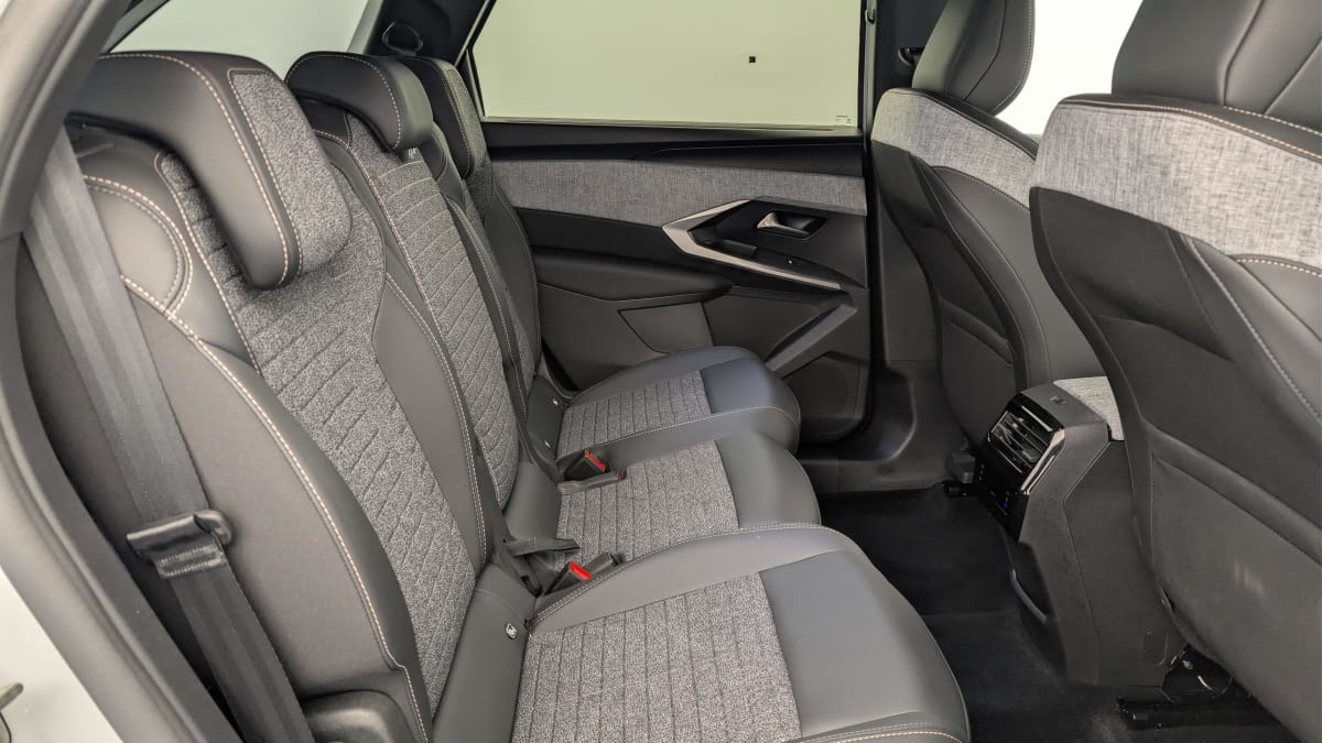 Vente en ligne Peugeot 5008 HYBRID 145 CH E-DCS6 ALLURE au prix de 30 160 €