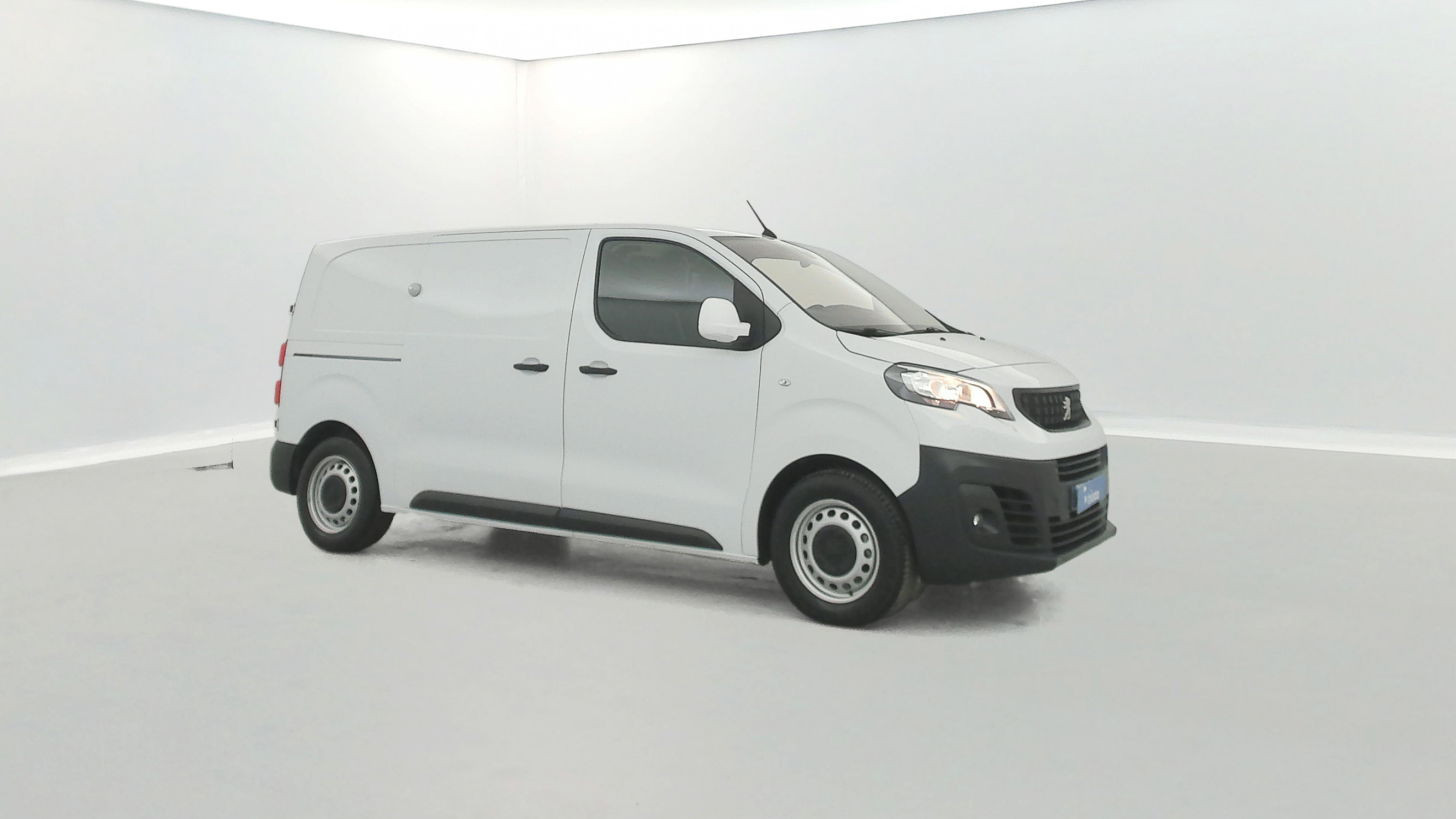 Vente en ligne Peugeot Expert Standard 2.0 BlueHDi 180ch Asphalt EAT8 au prix de 24 990 €