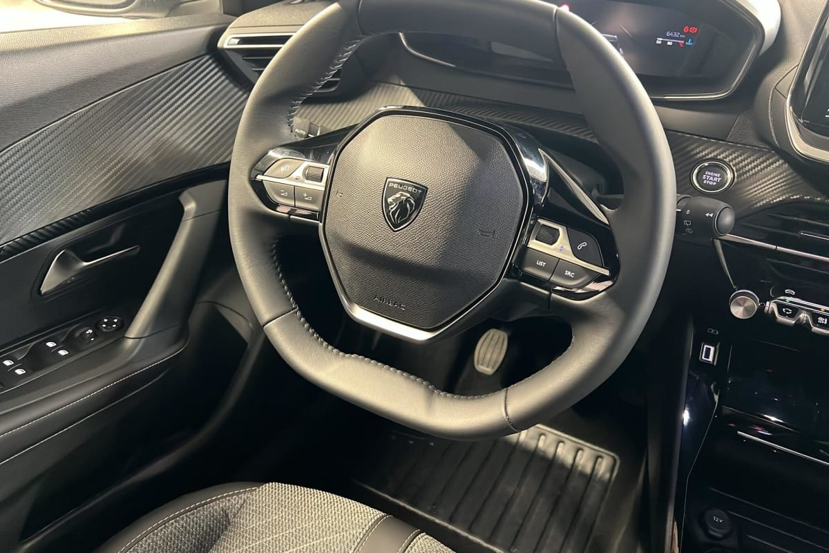 Vente en ligne Peugeot 2008 100 S S BVM6 Allure au prix de 19 240 €