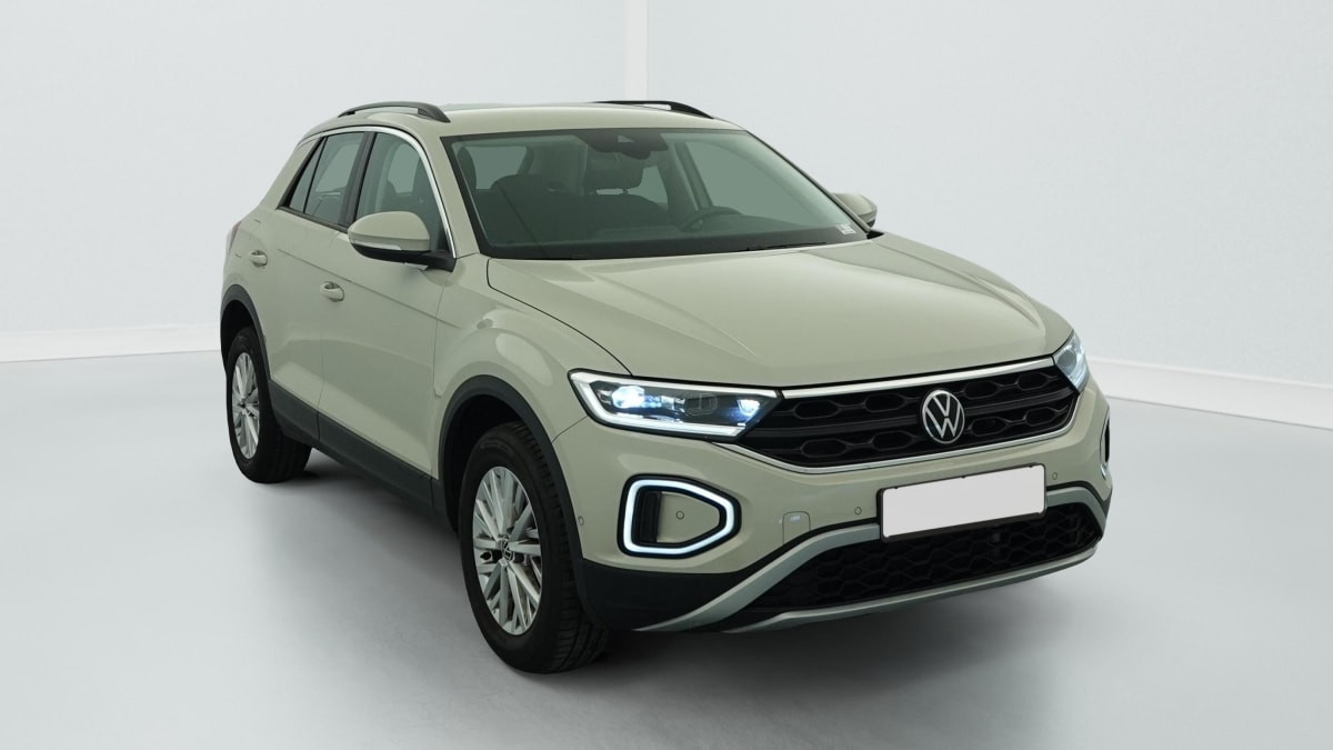 Volkswagen T-Roc 1.0 TSI 110 START STOP BVM6 LIFE PLUS occasion de 2023 en vente à Rennes