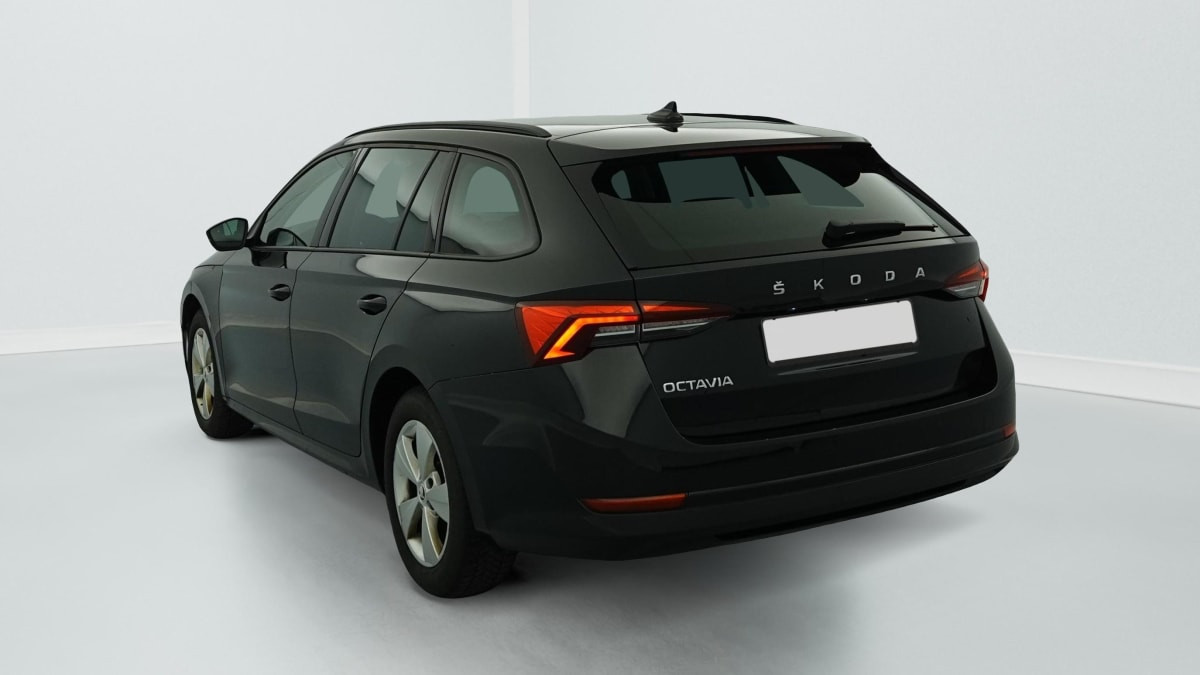 Vente en ligne Skoda Octavia Combi 2.0 TDI 150 ch DSG7 Ambition au prix de 25 420 €