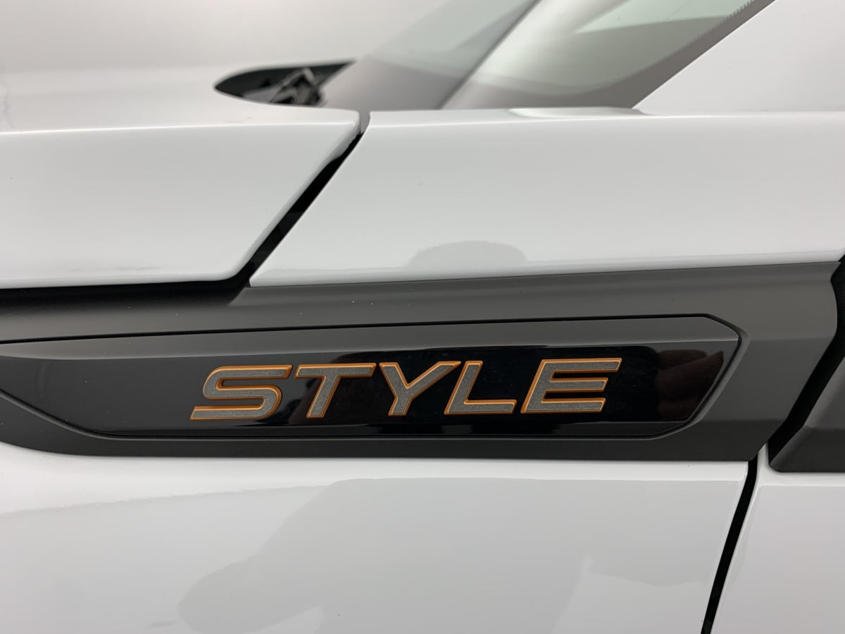 Vente en ligne Peugeot 2008 100 S S BVM6 Style au prix de 20 180 €