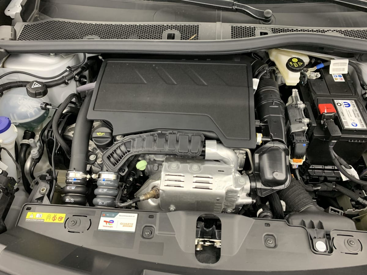 Vente en ligne Peugeot 2008 100 S S BVM6 Style au prix de 20 180 €