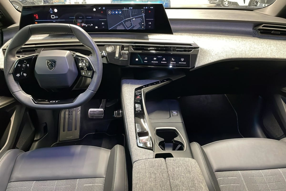 Vente en ligne Peugeot 3008 Hybrid 145 e-DCS6 GT au prix de 29 540 €