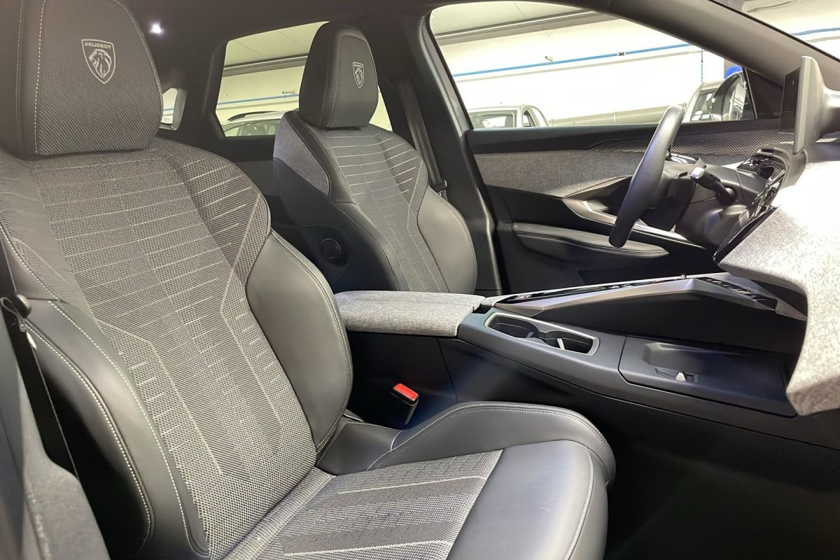 Vente en ligne Peugeot 3008 Hybrid 145 e-DCS6 GT au prix de 29 540 €