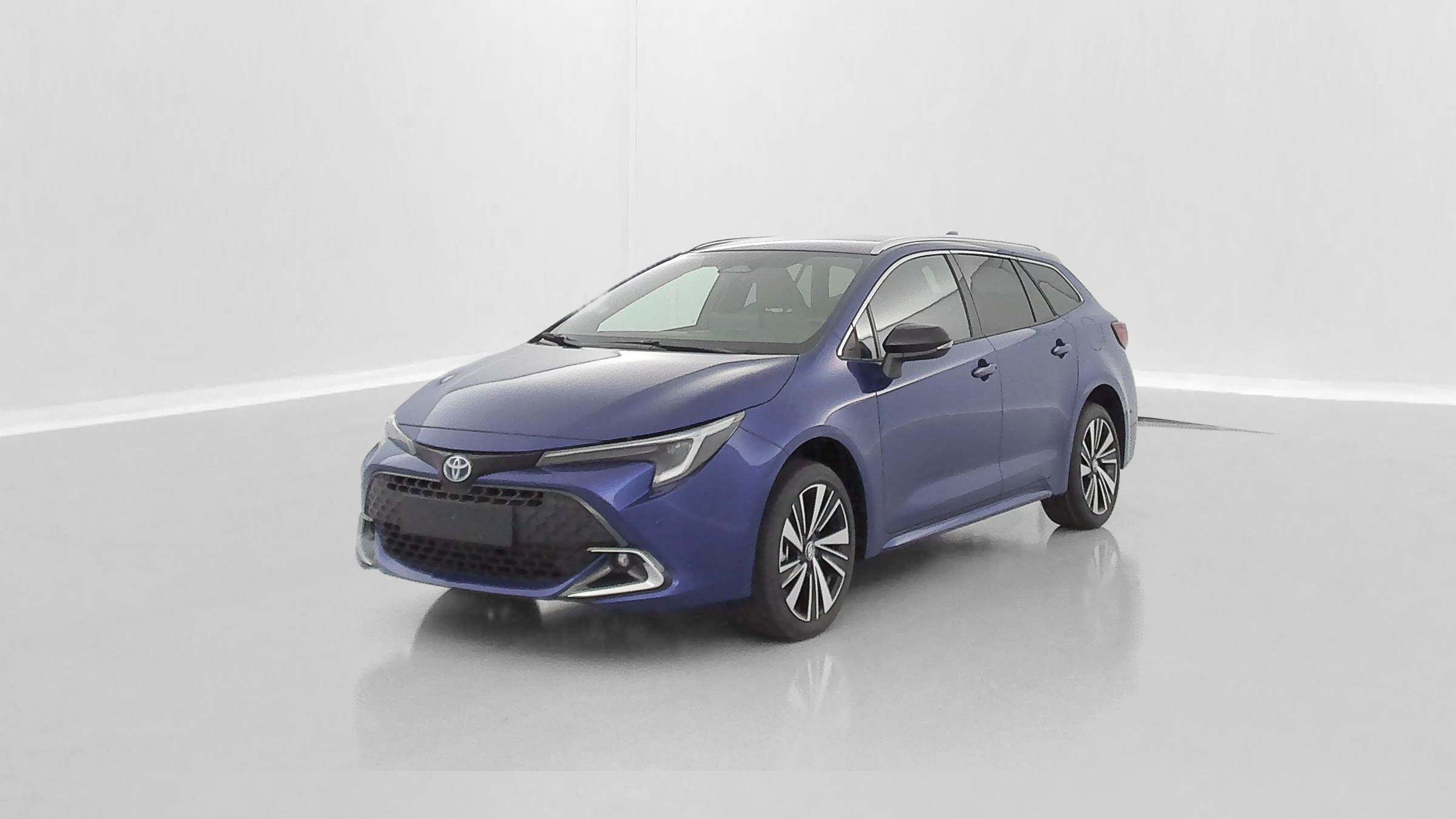 Toyota Corolla Touring Sports COROLLA TOURING SPORT 1.8 Hybride 140ch Design occasion de 2026 en vente à Rennes