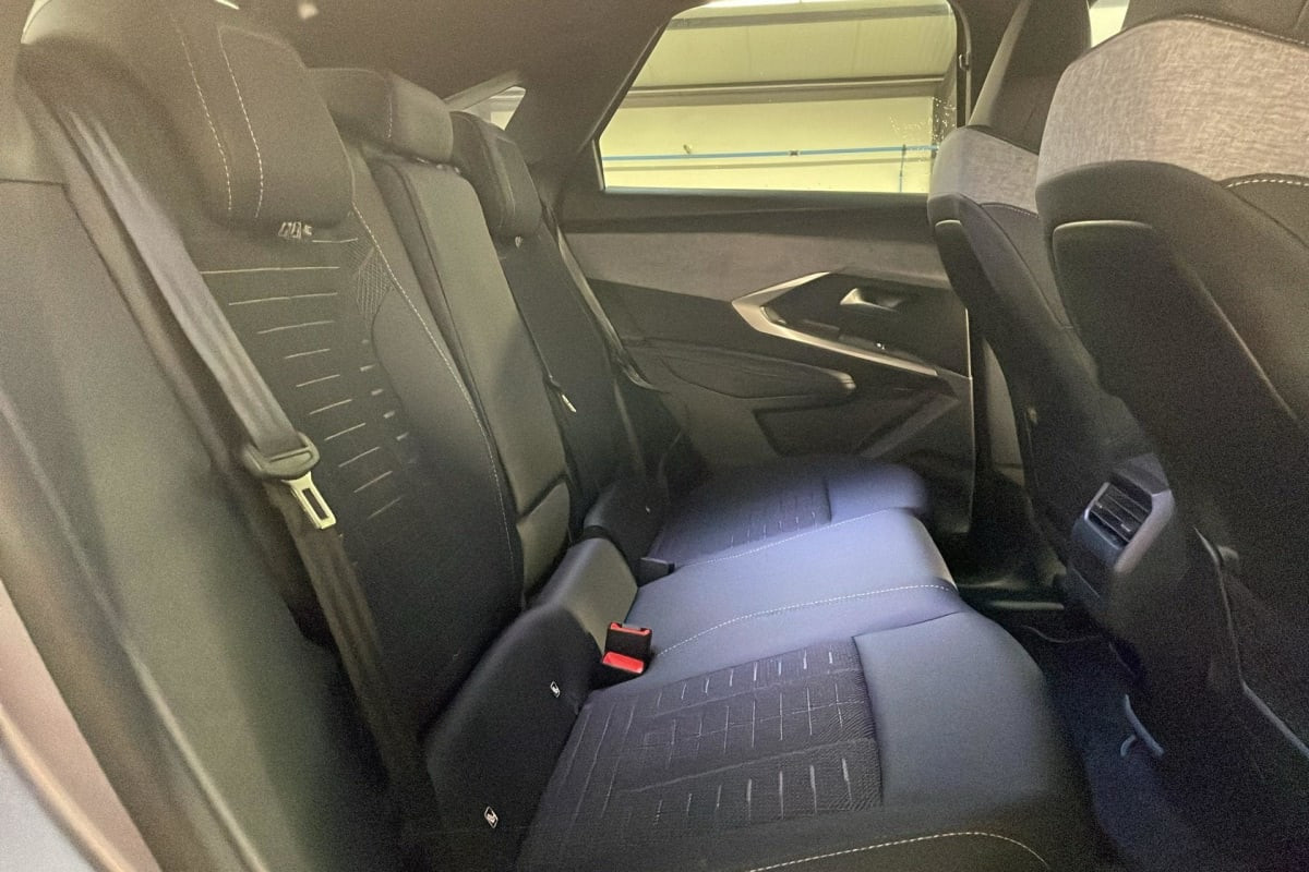 Vente en ligne Peugeot 3008 Hybrid 145 e-DCS6 GT au prix de 29 540 €
