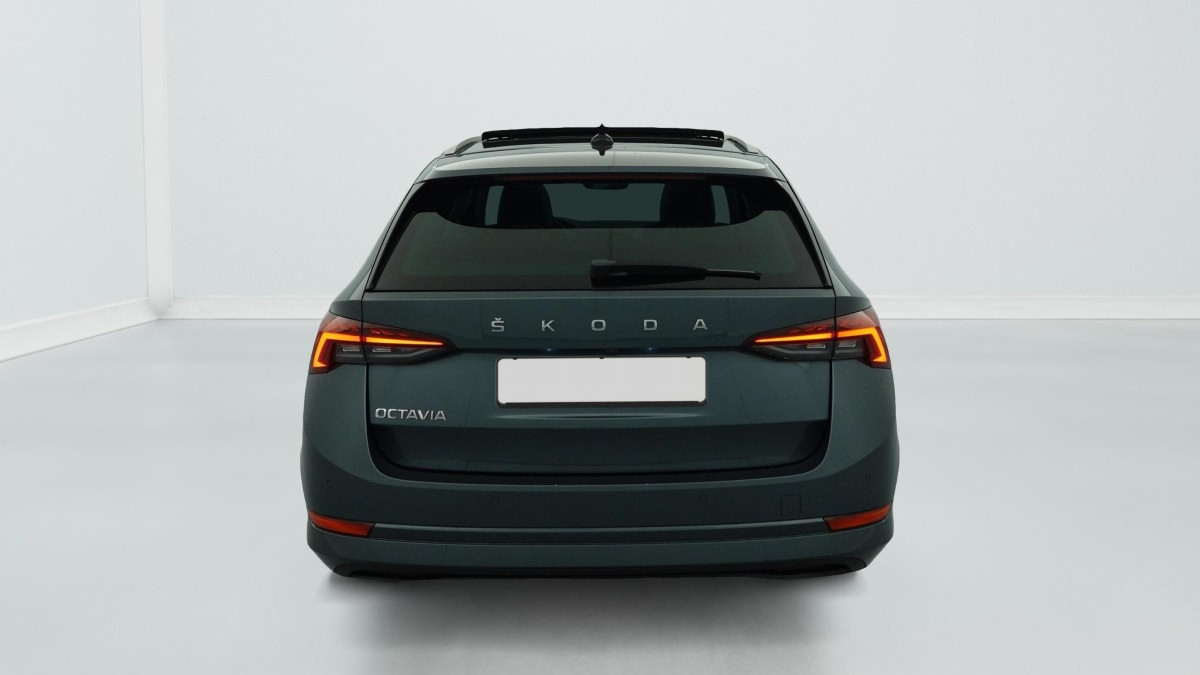 Vente en ligne Skoda Octavia Combi 1.5 TSI 150 ch ACT Style au prix de 23 360 €