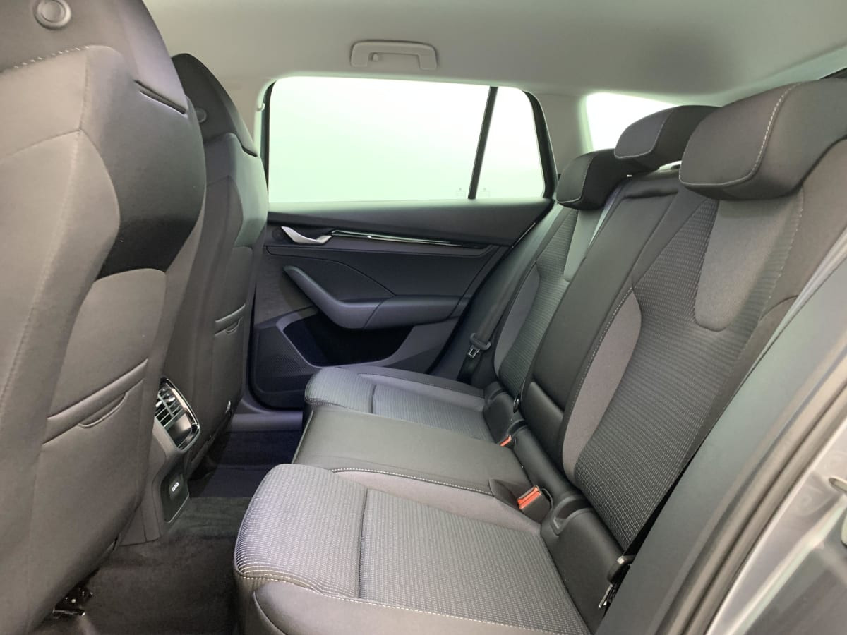 Vente en ligne Skoda Octavia Combi 2.0 TDI 150 ch SCR DSG7 Selection au prix de 34 680 €