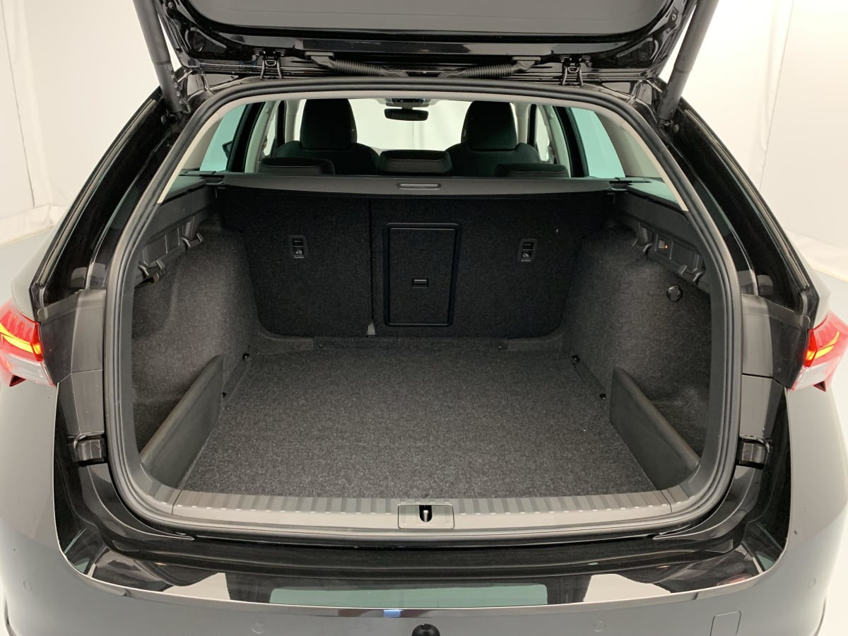 Vente en ligne Skoda Octavia Combi 2.0 TDI 150 ch SCR DSG7 Selection au prix de 34 680 €
