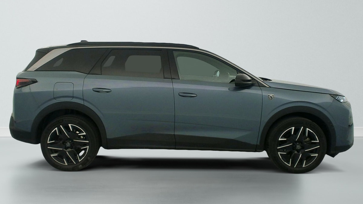 Vente en ligne Peugeot 5008 HYBRID 145CH E-DCS6 GT au prix de 33 250 €