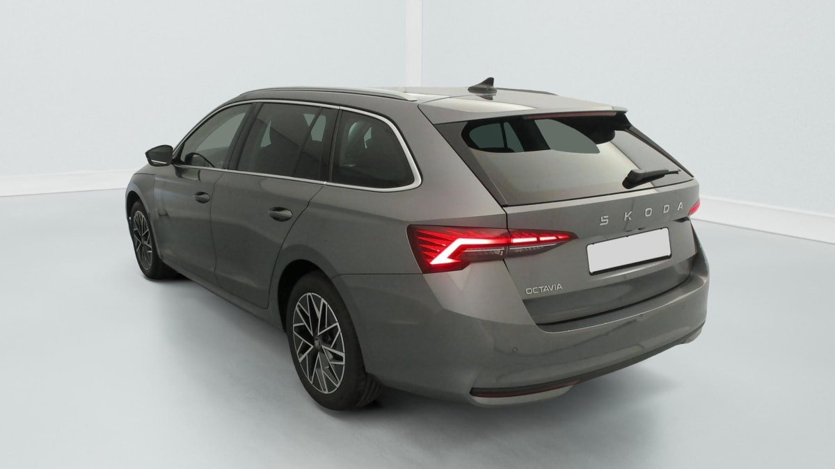 Vente en ligne Skoda Octavia Combi 2.0 TDI 150 ch SCR DSG7 Selection au prix de 34 680 €