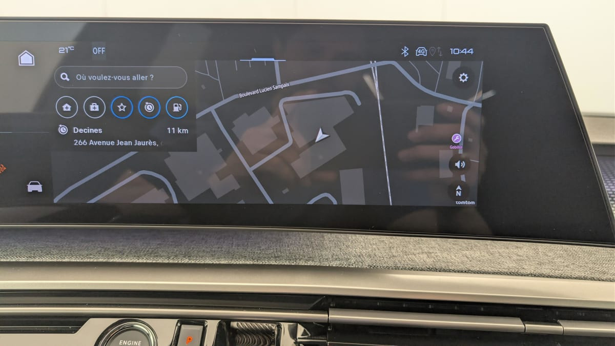 Vente en ligne Peugeot 5008 HYBRID 145CH E-DCS6 GT au prix de 33 250 €