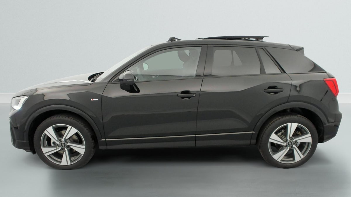 Vente en ligne Audi Q2 35 TFSI 150 S tronic 7 Design au prix de 37 580 €