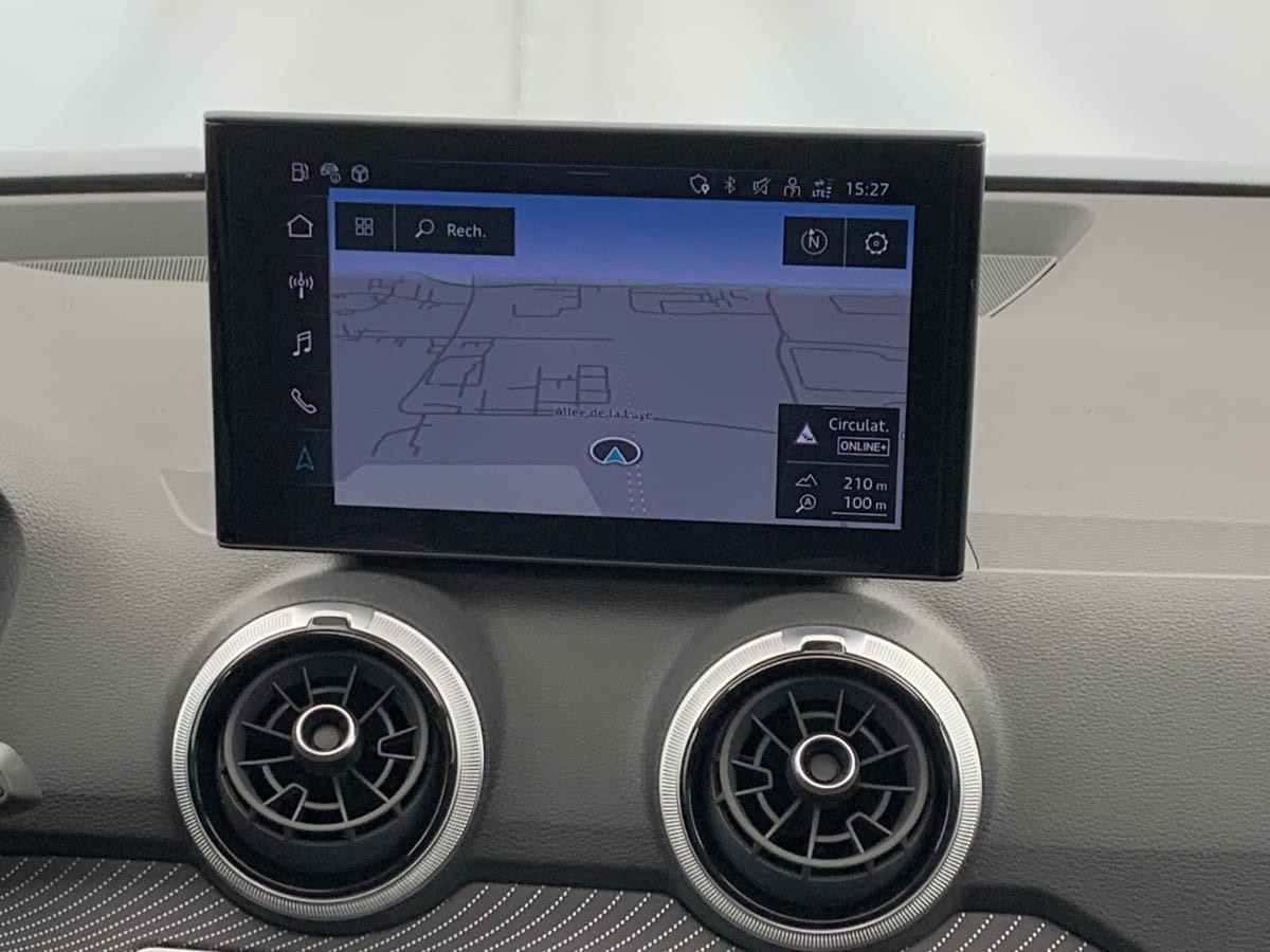 Vente en ligne Audi Q2 35 TFSI 150 S tronic 7 Design au prix de 37 580 €